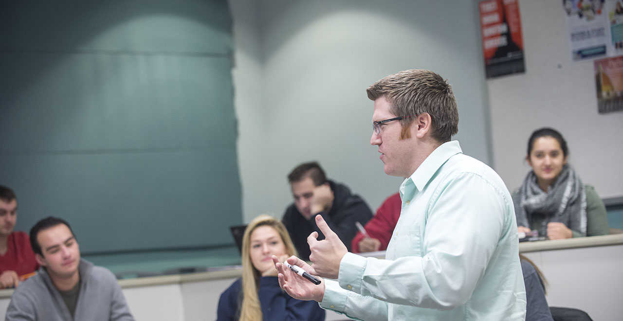 Associate Professor Kurt Rotthoff, Ph.D., Teaches a class in the Stillman School of Business